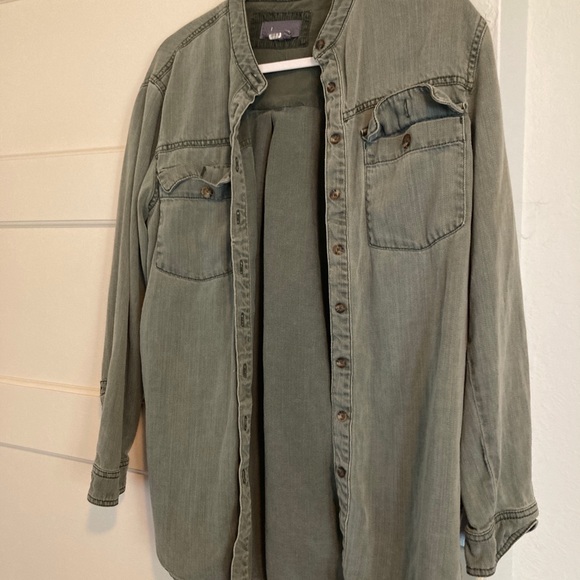 Anthropologie Tops - Anthropologie Light Weight Jacket Army Green